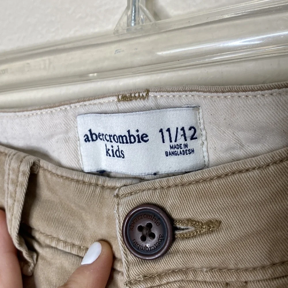 Abercrombie & Fitch kids shorts tan Sz 11/12 VGUC